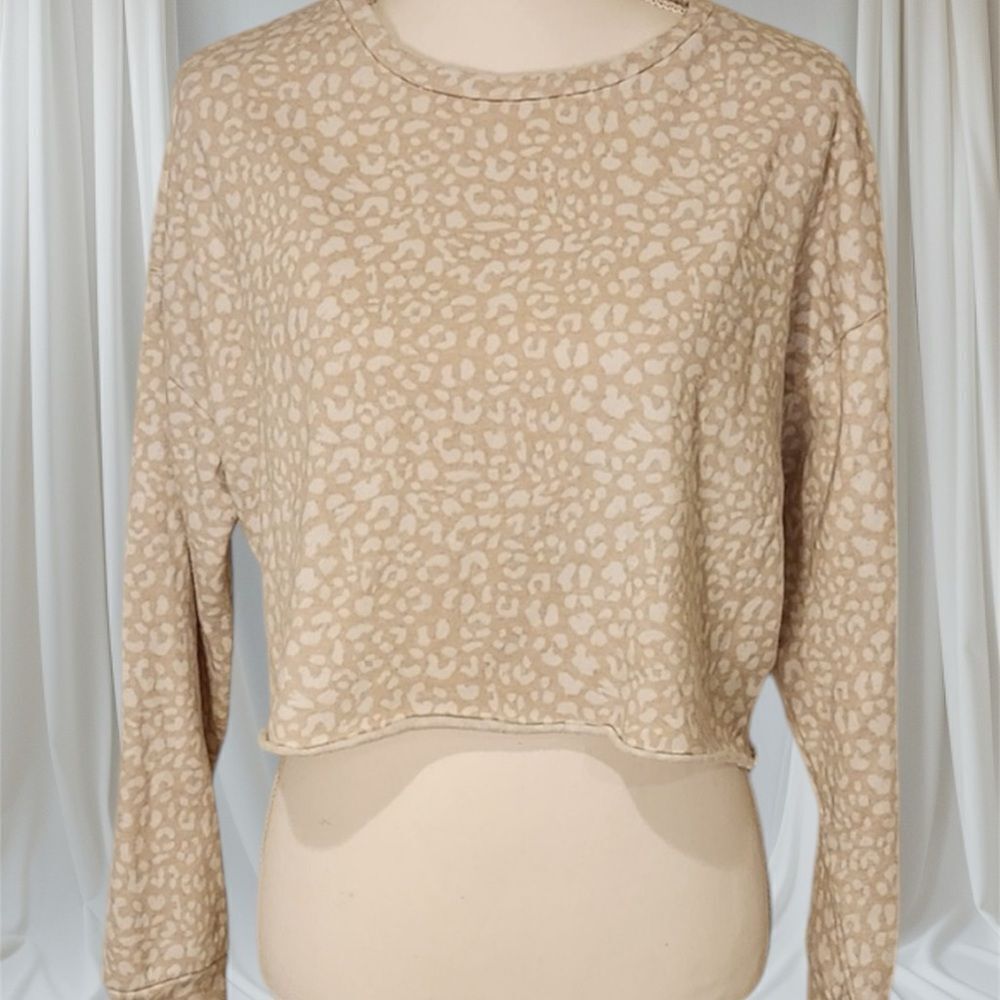 Colsie Fleece Crop Sweatshirt!
